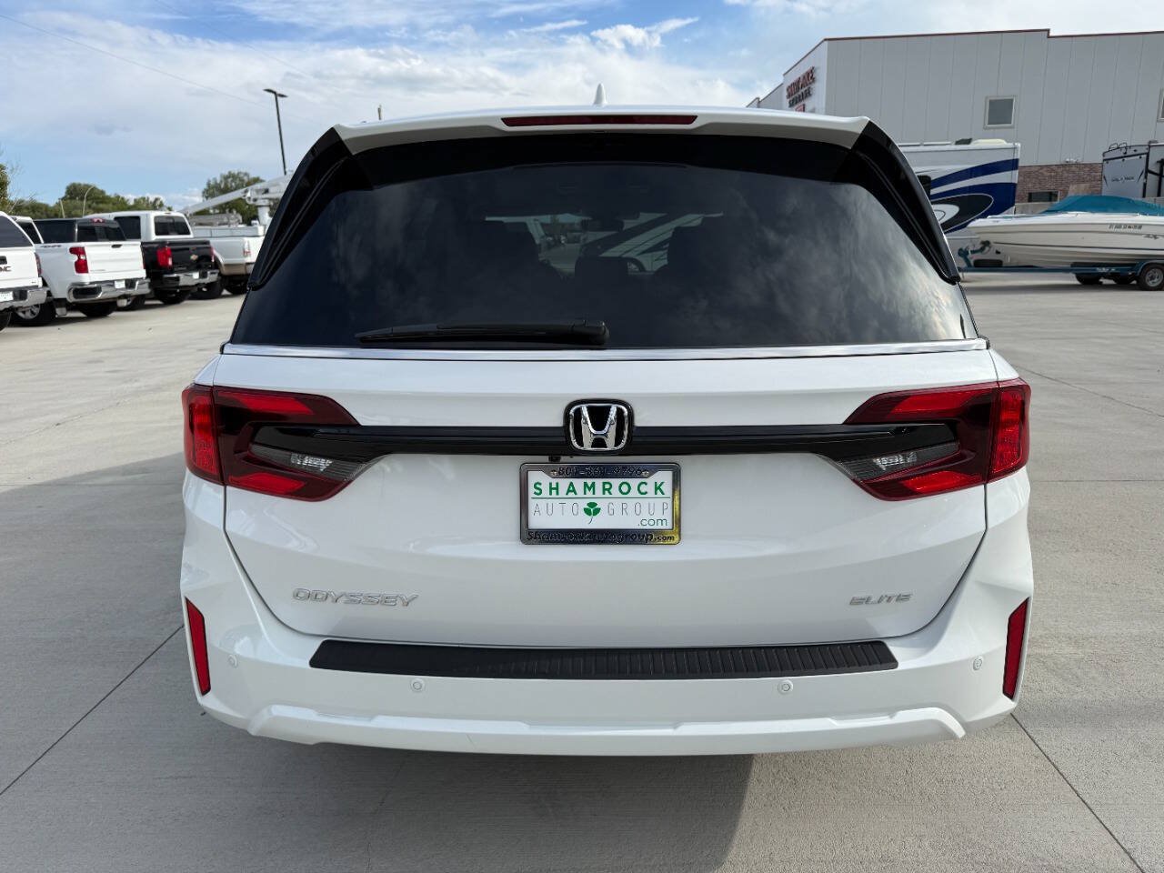Used 2026 Honda Odyssey Elite image 4