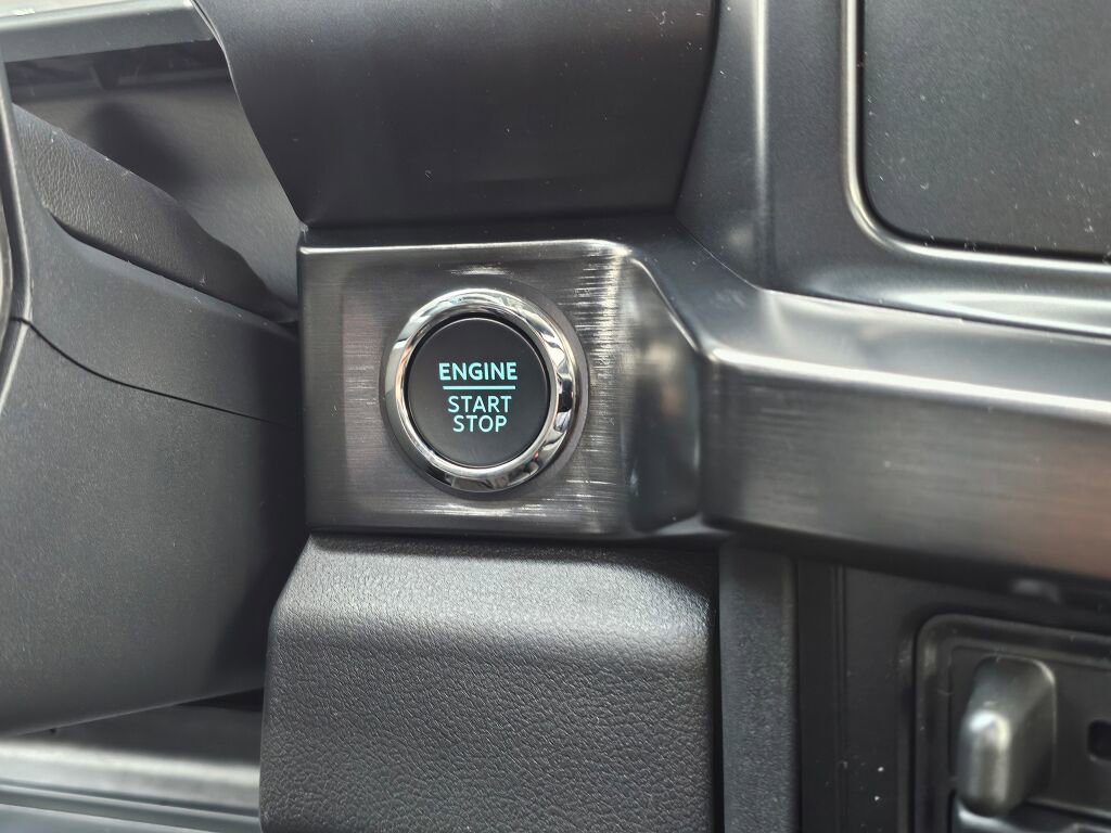 New 2026 Ford F350 Lariat w/ FX4 Off-Road Package image 25