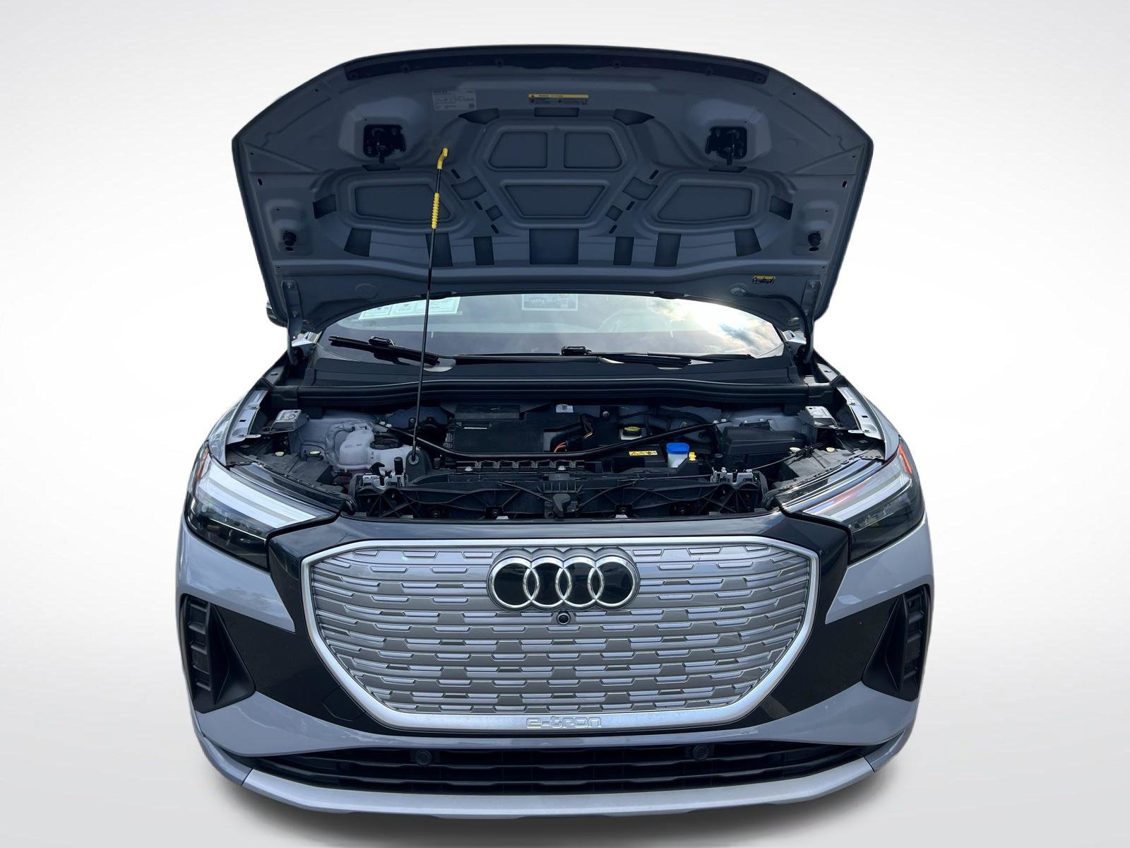 Used 2024 Audi Q4 e-tron Premium Plus RWD image 17