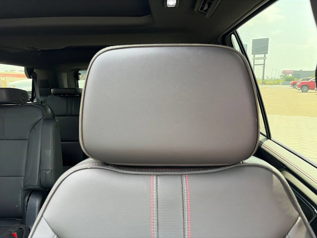Used 2024 Chevrolet Tahoe RST w/ Luxury Package RWD image 17