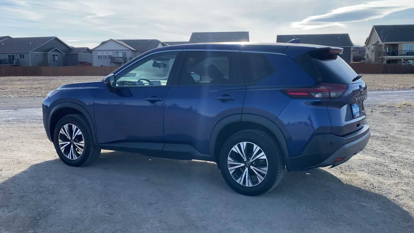 Used 2022 Nissan Rogue SV image 6