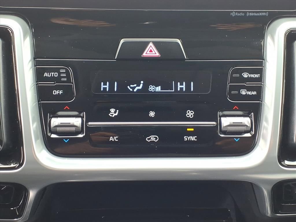 Used 2023 Kia Sorento SX AWD/4WD image 8