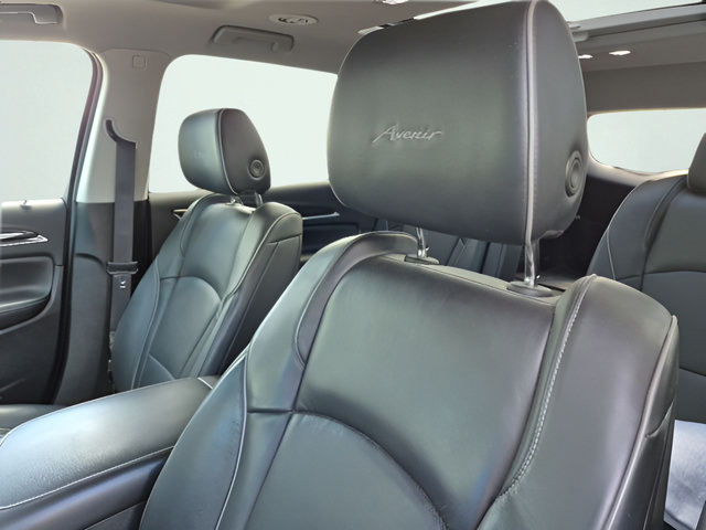 Used 2019 Buick Enclave Avenir w/ Avenir Technology Package AWD/4WD image 9