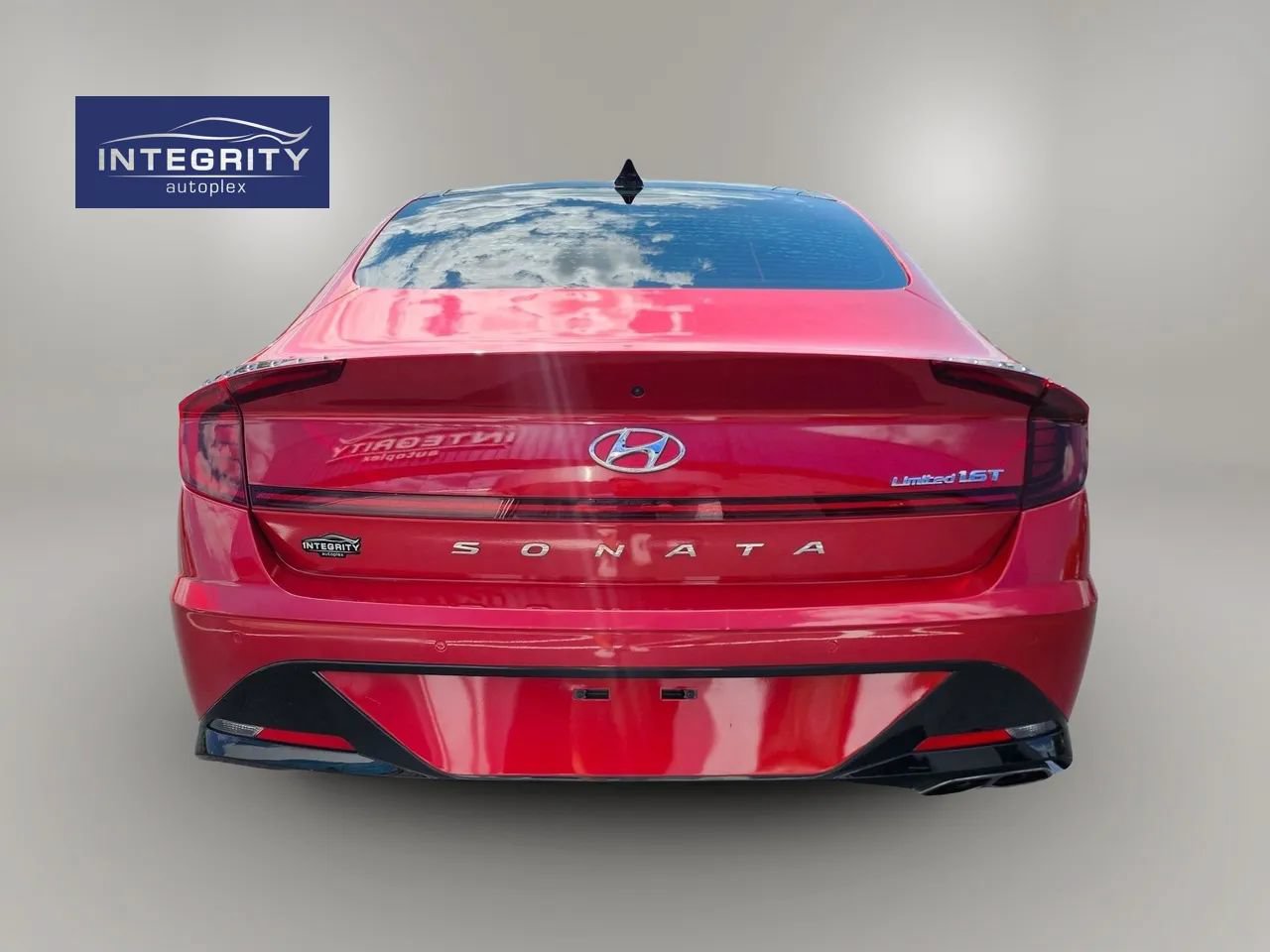 Used 2020 Hyundai Sonata Limited w/ Cargo Package FWD image 4