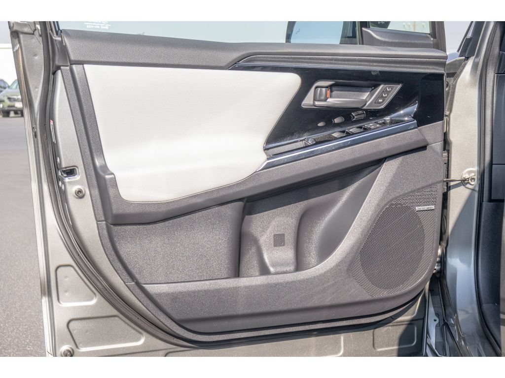 Certified 2023 Subaru Solterra AWD image 18