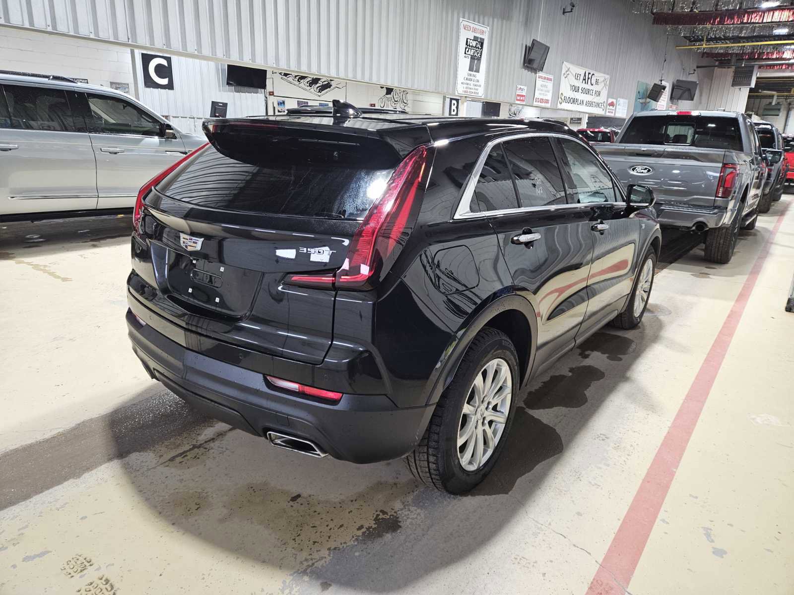 Used 2020 Cadillac XT4 Luxury AWD/4WD image 3