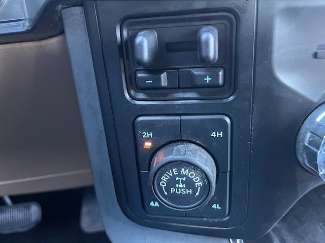 Used 2021 Ford F150 Lariat w/ Equipment Group 502A High image 29