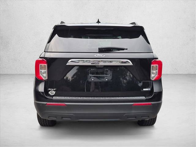Used 2020 Ford Explorer XLT w/ Comfort Package AWD/4WD image 6
