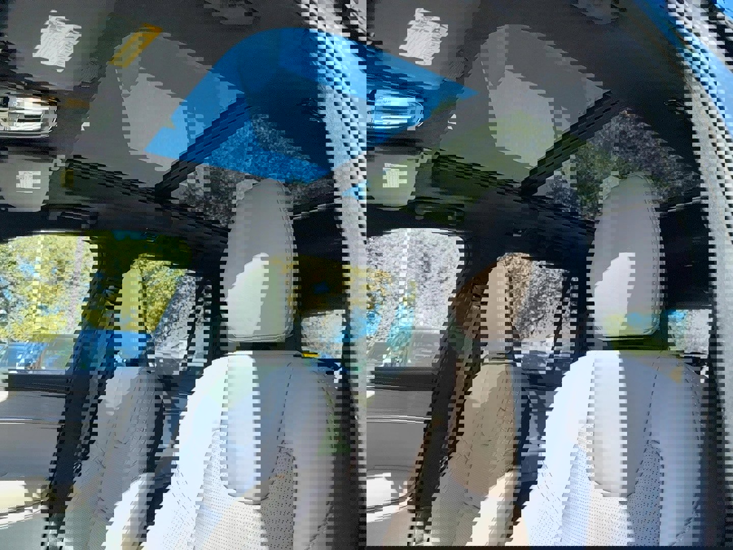 New 2026 Volvo XC90 T8 Ultra w/ Lounge Package image 13