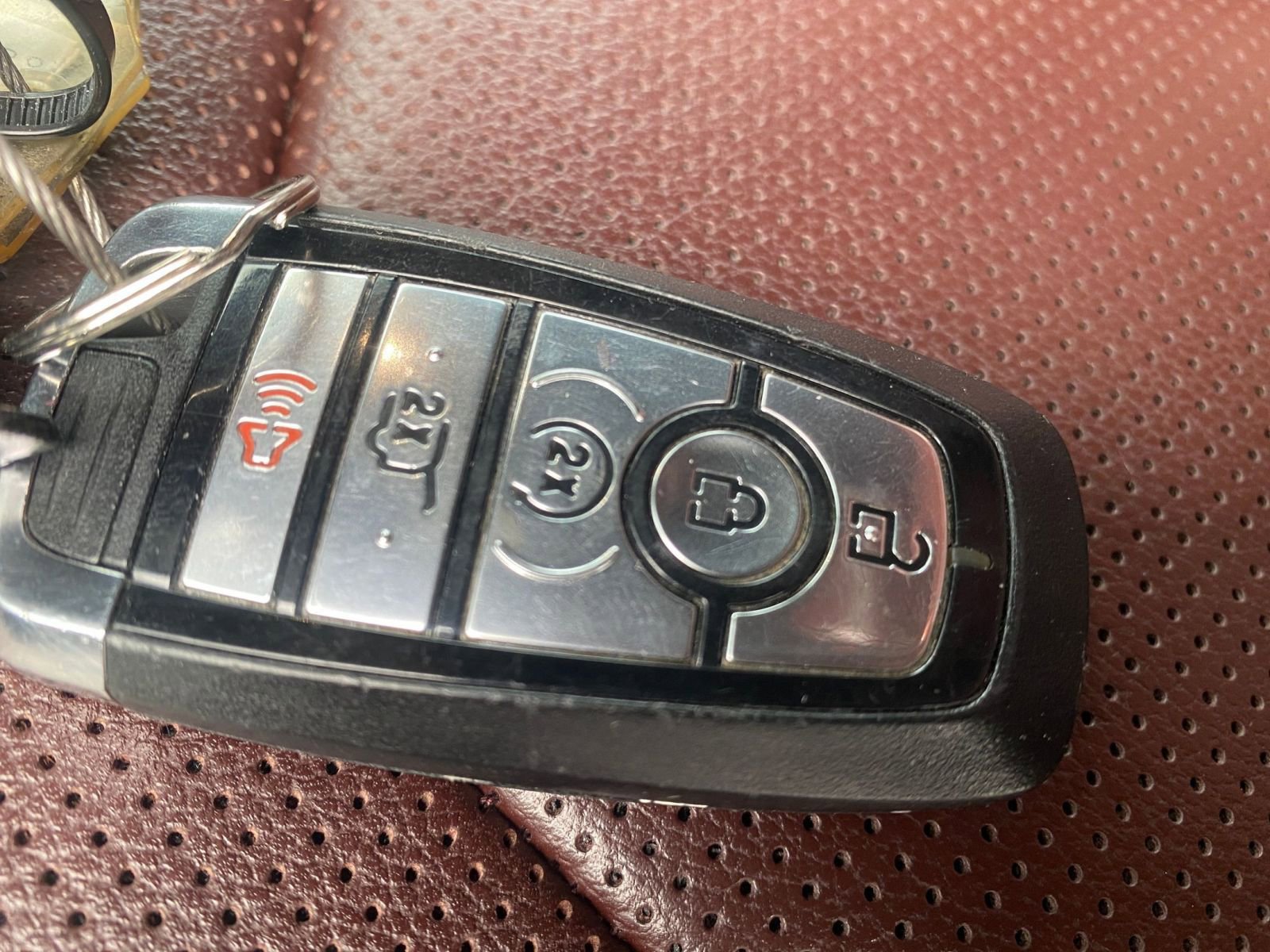 Used 2024 Ford Expedition Limited image 28