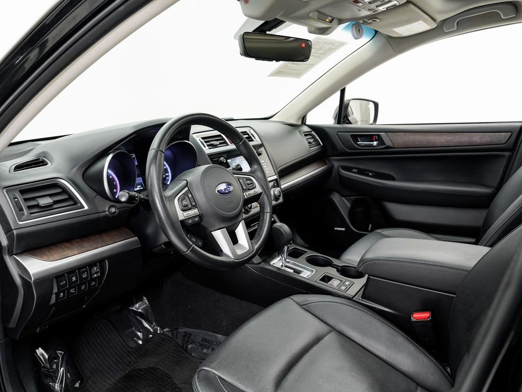 Used 2017 Subaru Outback 2.5i Limited image 4