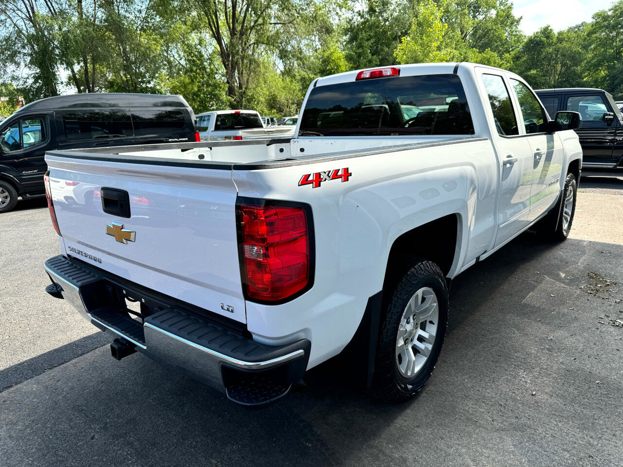 Used 2019 Chevrolet Silverado 1500 LT w/ All Star Edition image 4