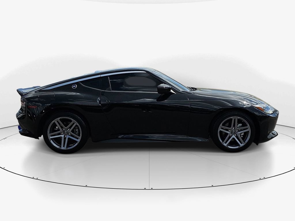 Used 2025 Nissan Z Sport w/ Floor Mat Package image 4
