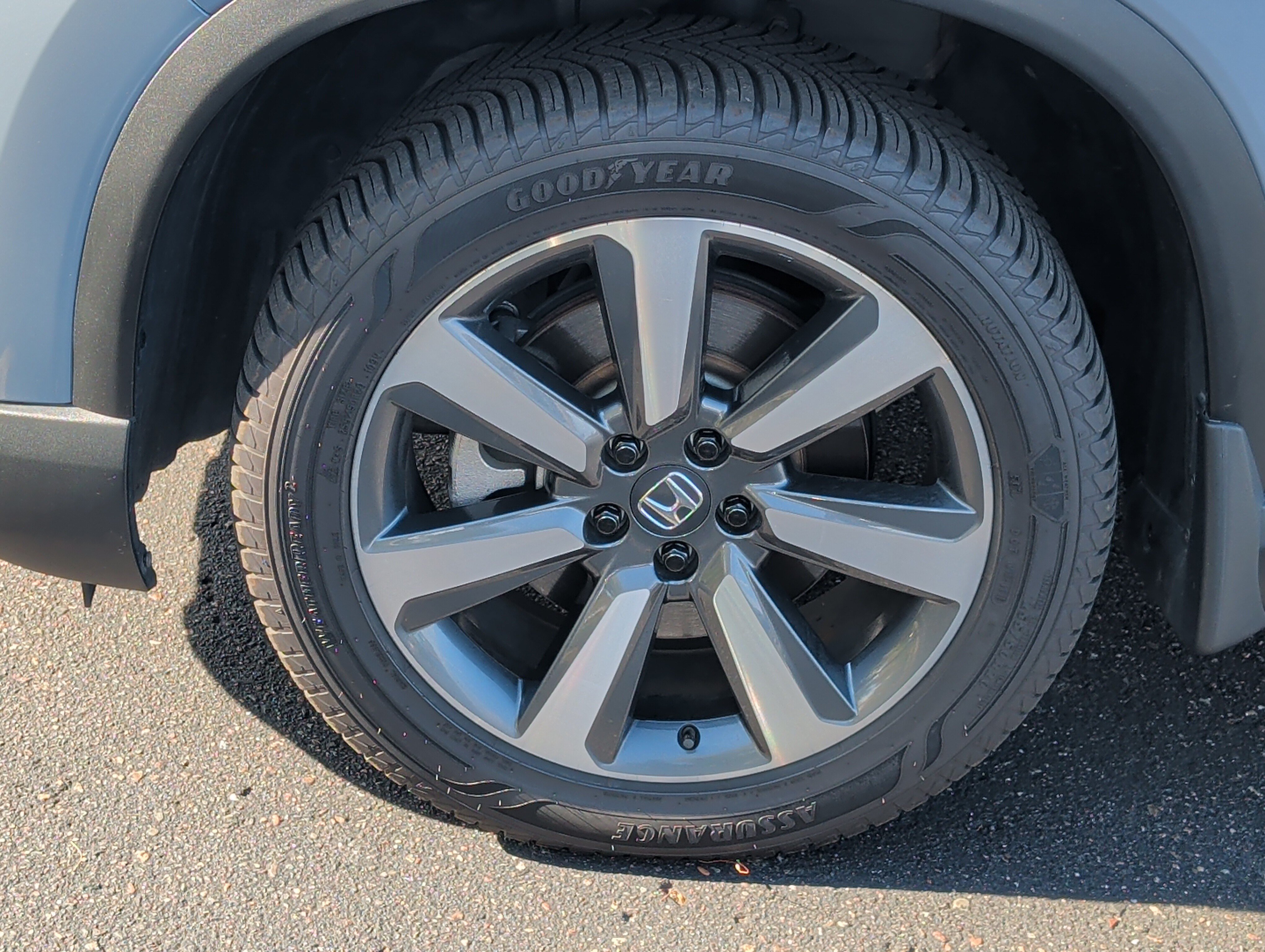 Used 2023 Honda Pilot Touring image 15