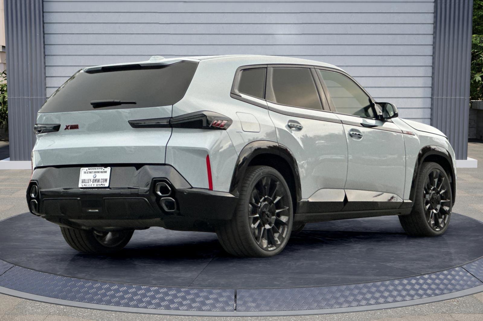 New 2026 BMW XM Label Red image 4