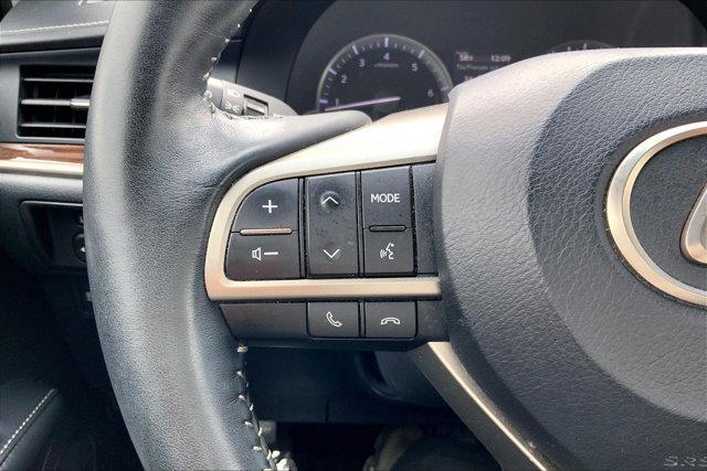 Used 2017 Lexus ES 350 w/ Luxury Package FWD image 18