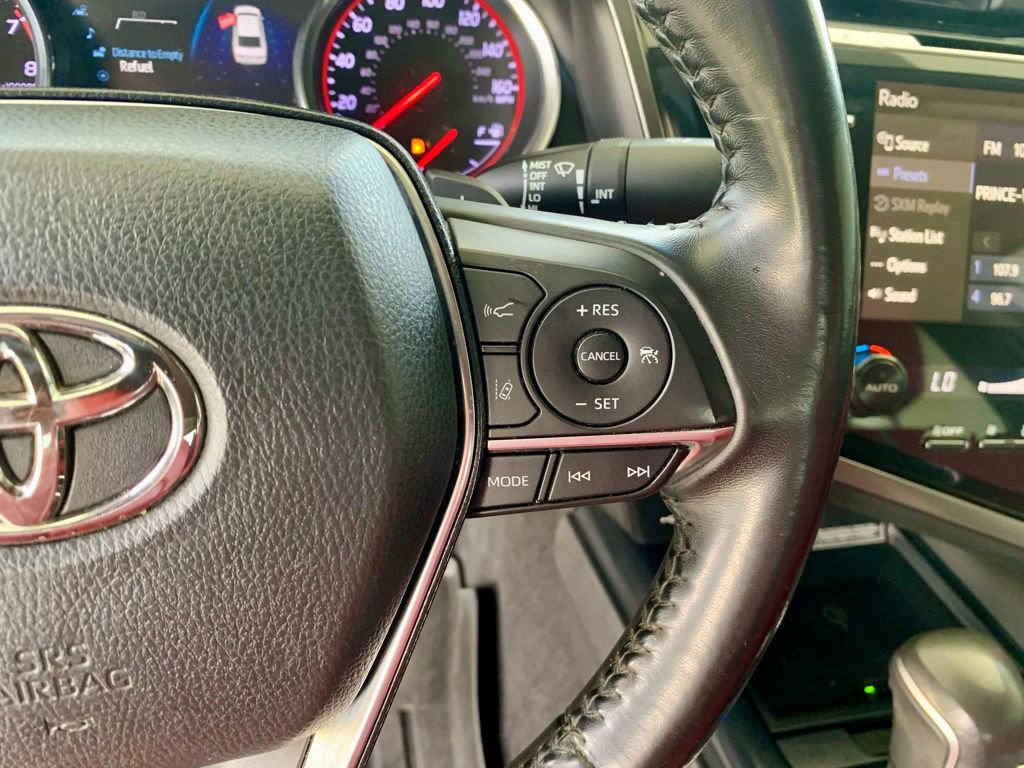Used 2020 Toyota Camry XSE FWD image 30