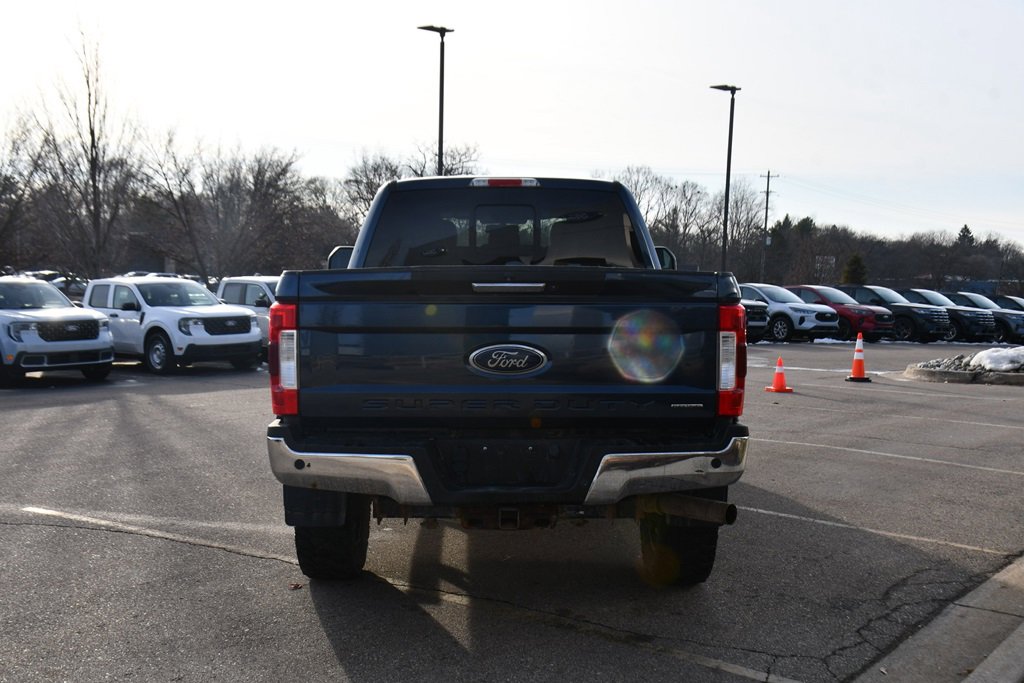 Used 2017 Ford F350 Lariat image 5