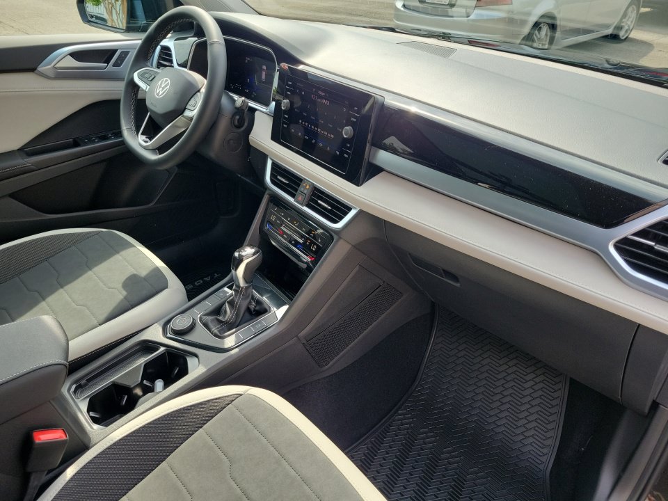 New 2026 Volkswagen Taos SE AWD/4WD image 28