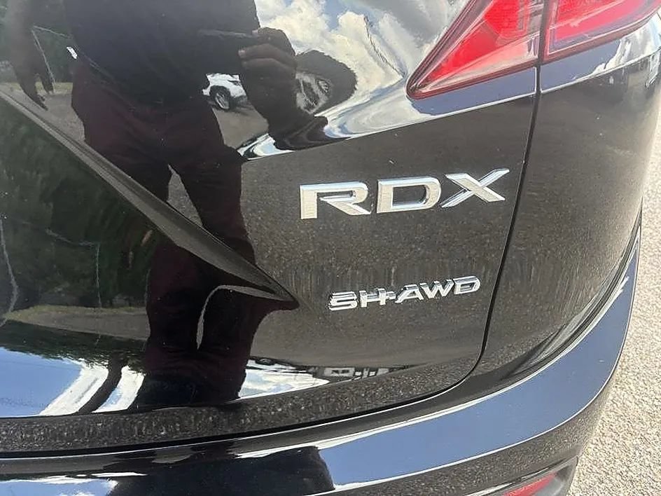 Used 2025 Acura RDX SH-AWD image 32