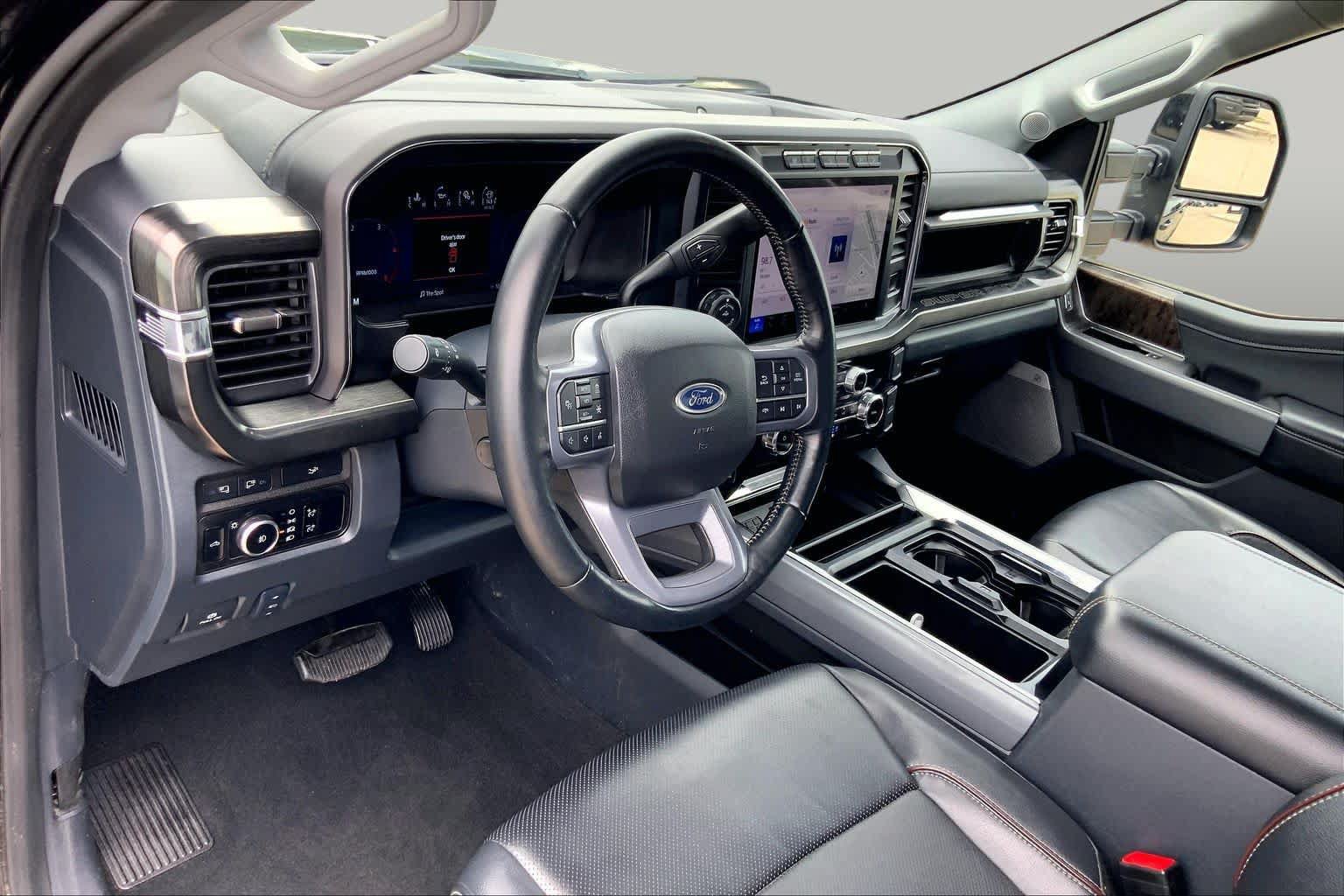 Used 2024 Ford F250 Lariat w/ Lariat Ultimate Package AWD/4WD image 17