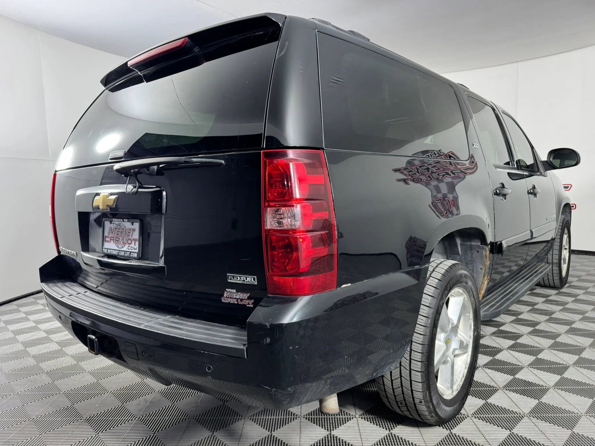 Used 2007 Chevrolet Suburban LTZ w/ LTZ Preferred Equipment Group AWD/4WD image 30