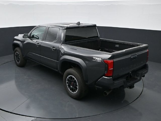 Used 2024 Toyota Tacoma TRD Off-Road AWD/4WD image 33