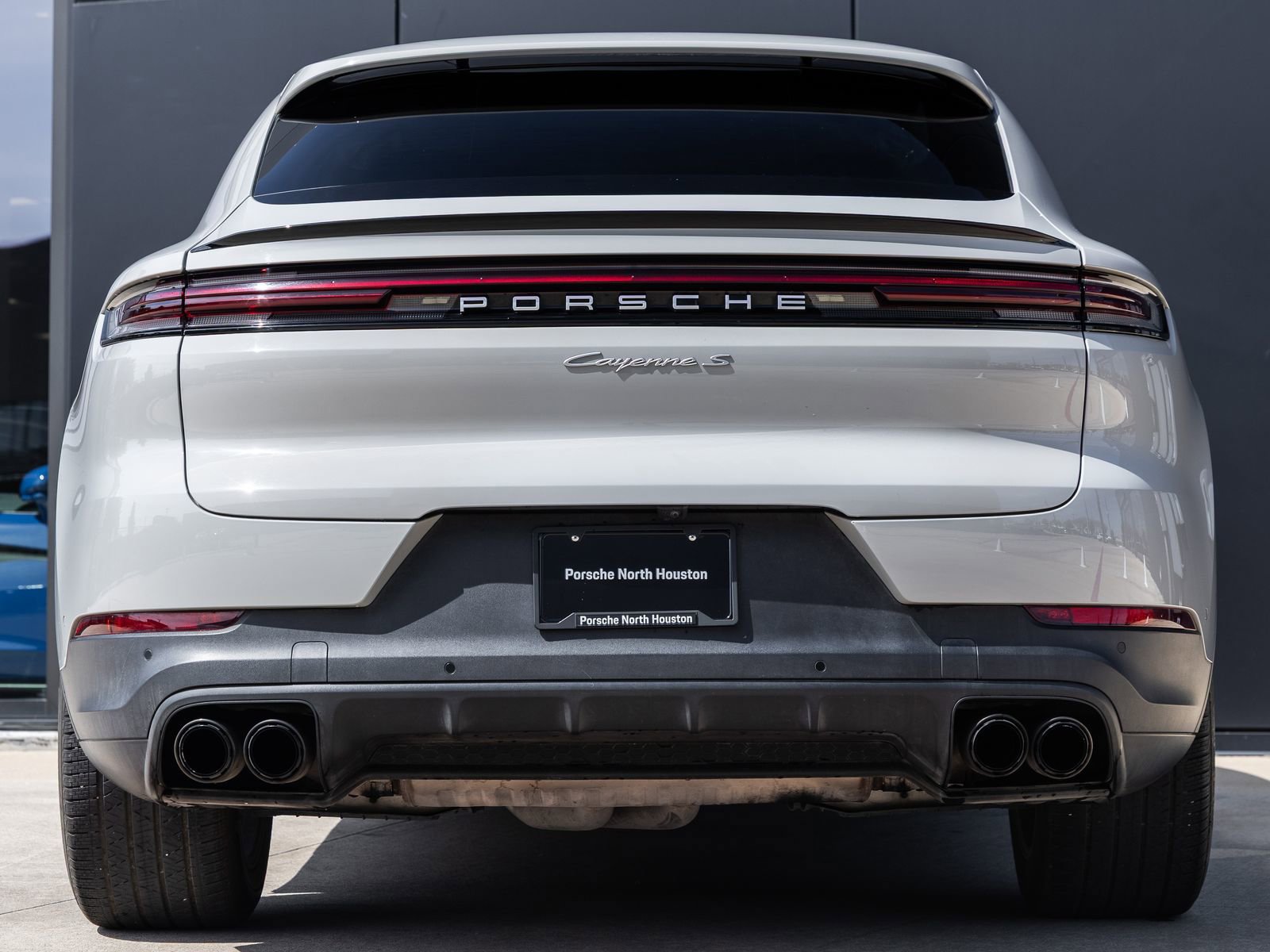 Certified 2024 Porsche Cayenne S w/ Premium Package Plus (PP1) image 10