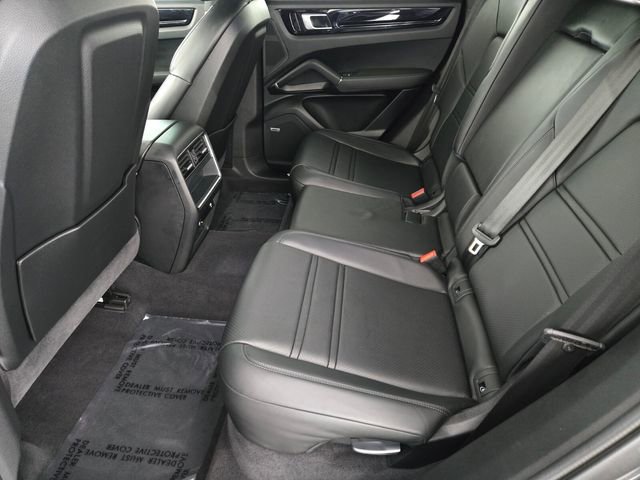 Used 2021 Porsche Cayenne S AWD/4WD image 5
