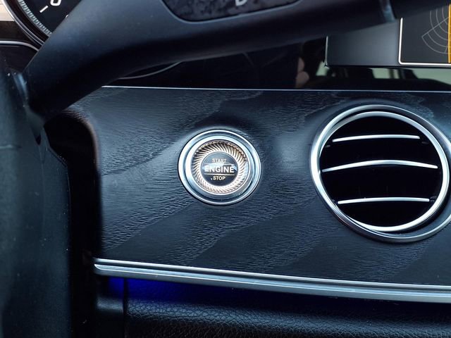 Used 2017 Mercedes-Benz E 400 4MATIC Wagon image 17
