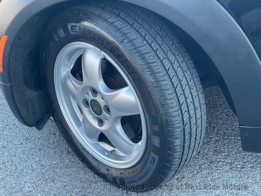 Used 2010 MINI Cooper Hardtop FWD image 31