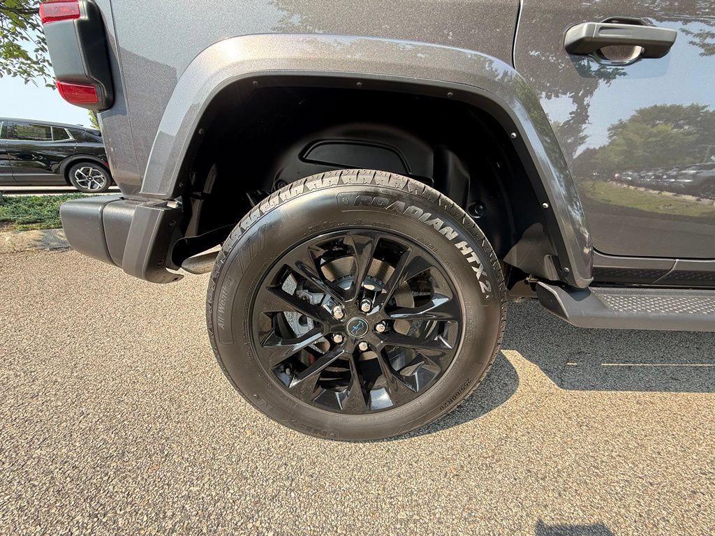Used 2024 Jeep Wrangler Unlimited Sahara AWD/4WD image 31