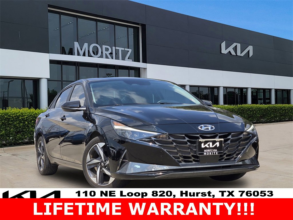 Used 2022 Hyundai Elantra Limited w/ Preferred Accessory Package