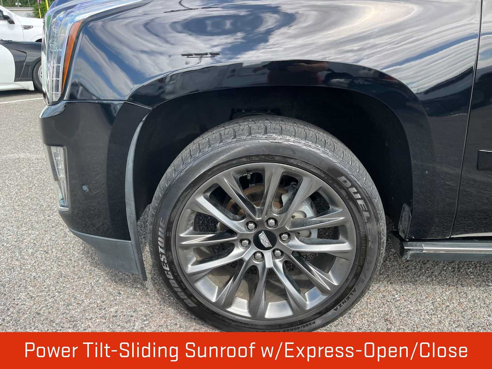 Used 2019 Cadillac Escalade ESV Premium Luxury RWD image 9