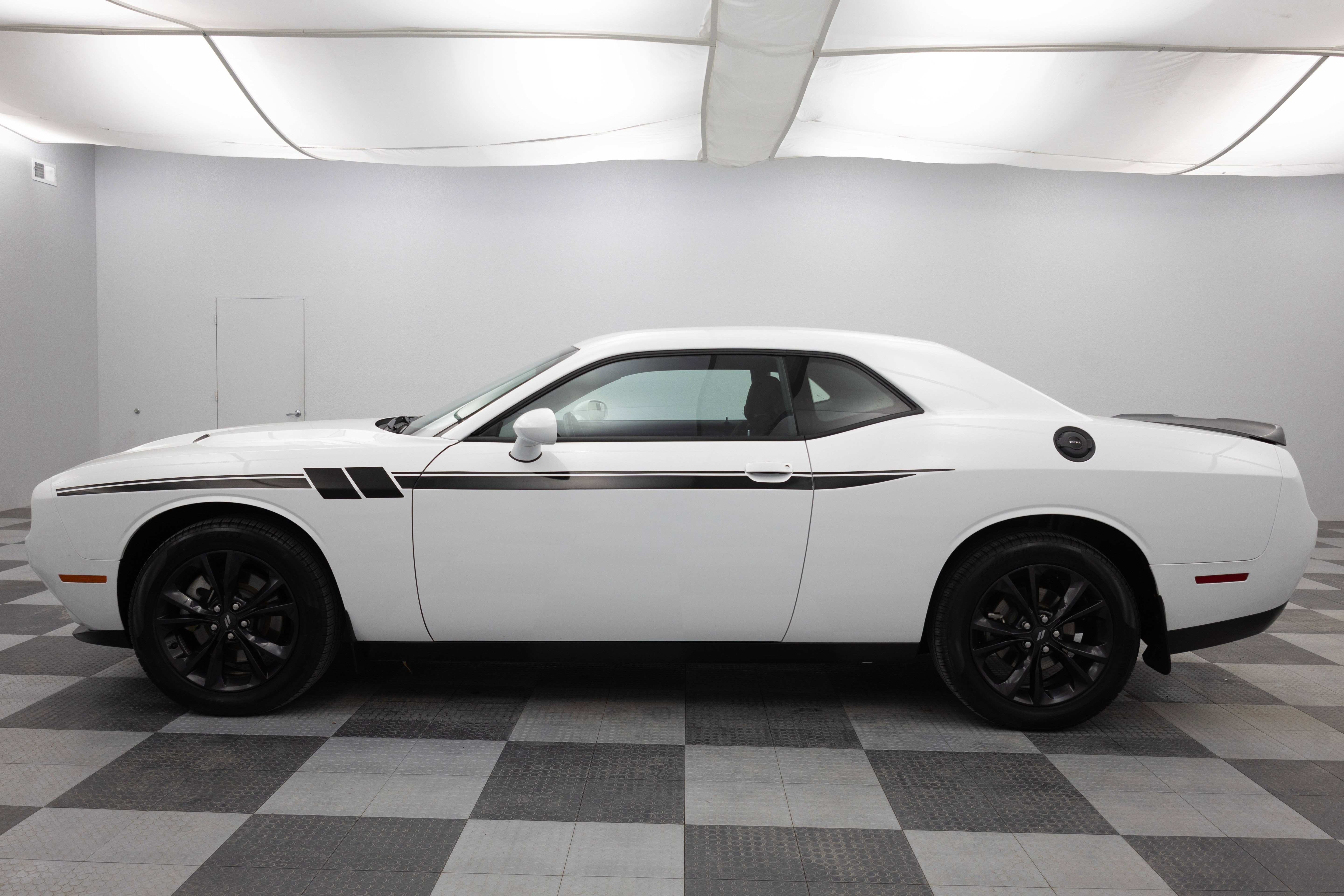 Used 2021 Dodge Challenger SXT w/ Blacktop Package image 5