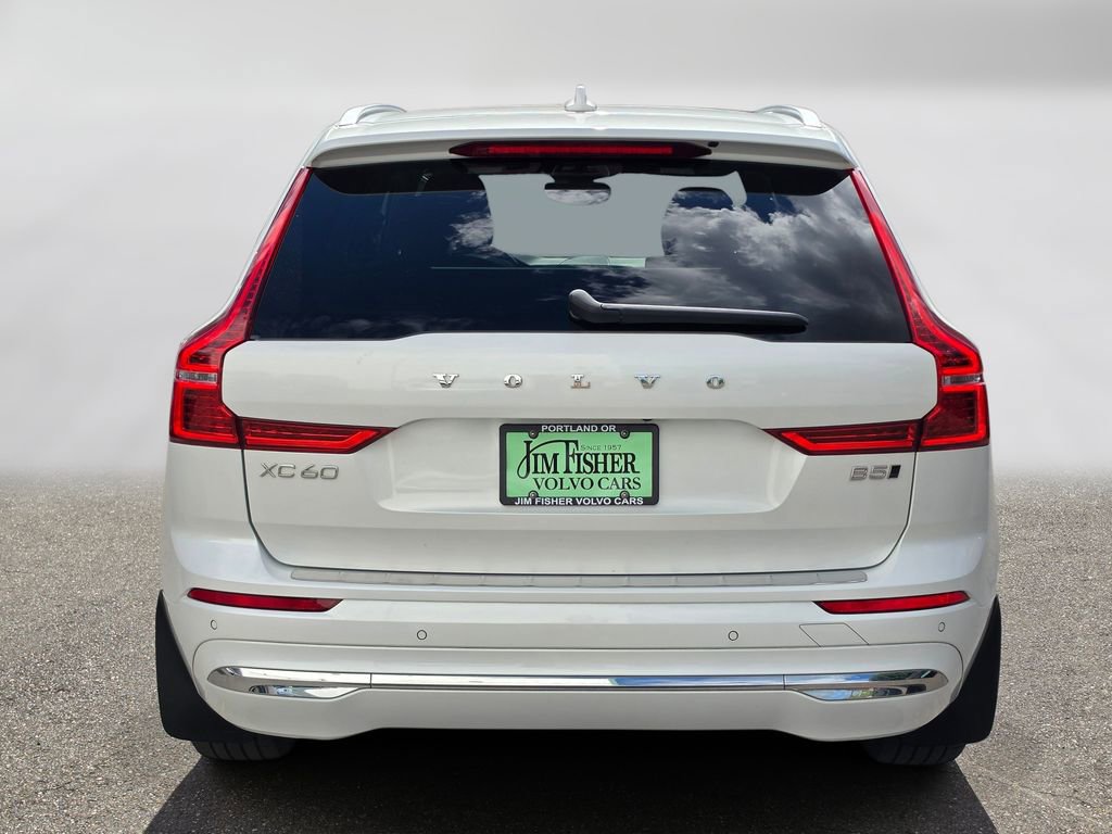 Certified 2023 Volvo XC60 B5 Plus w/ Climate Package AWD/4WD image 4
