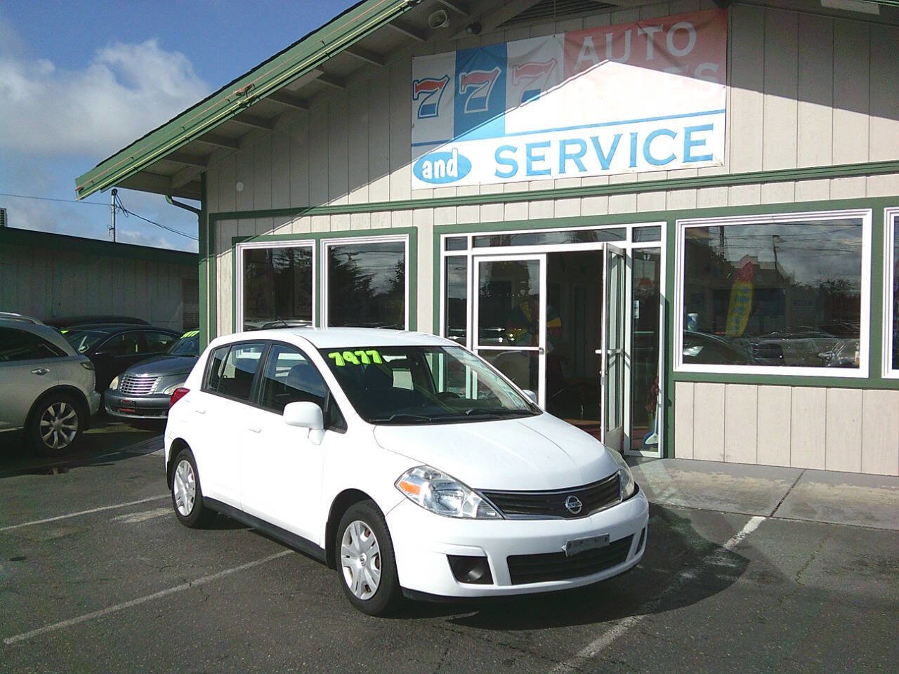 Used 2011 Nissan Versa 1.8 S w/ PWR Plus Pkg image 1