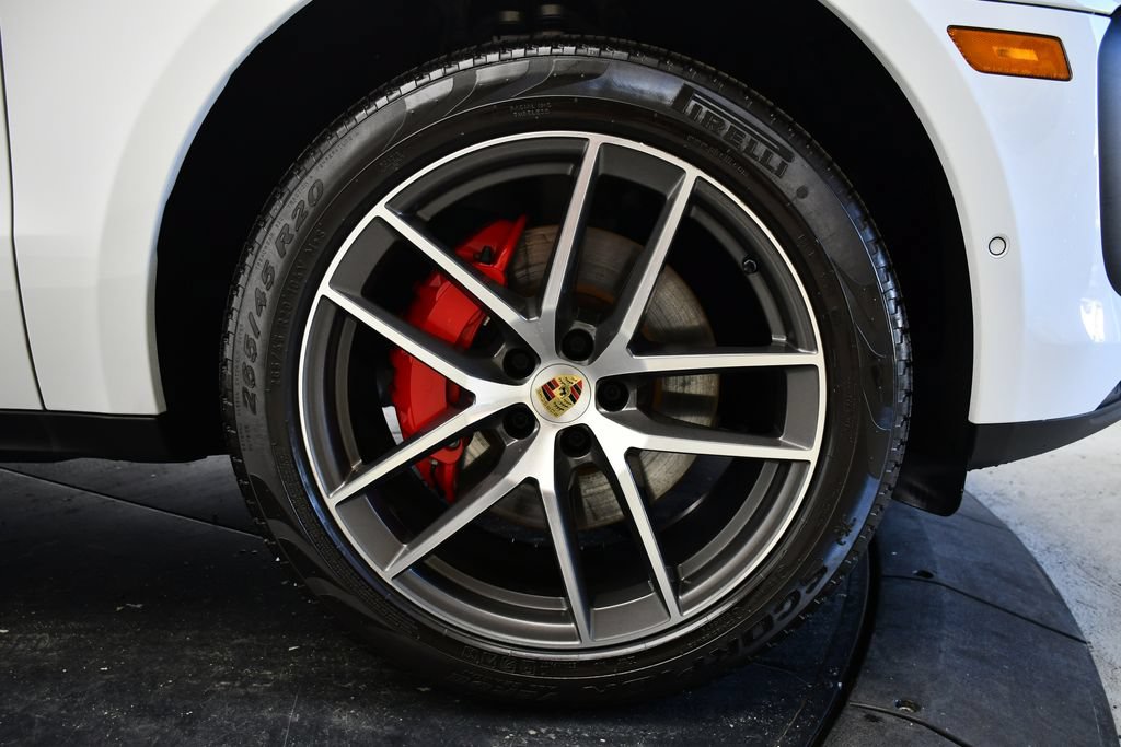 Certified 2023 Porsche Macan S AWD/4WD image 16