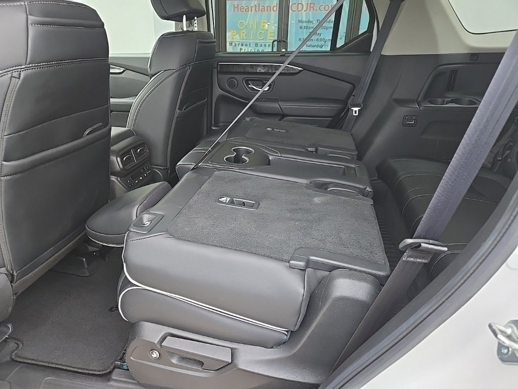 Used 2023 Honda Pilot Elite image 96