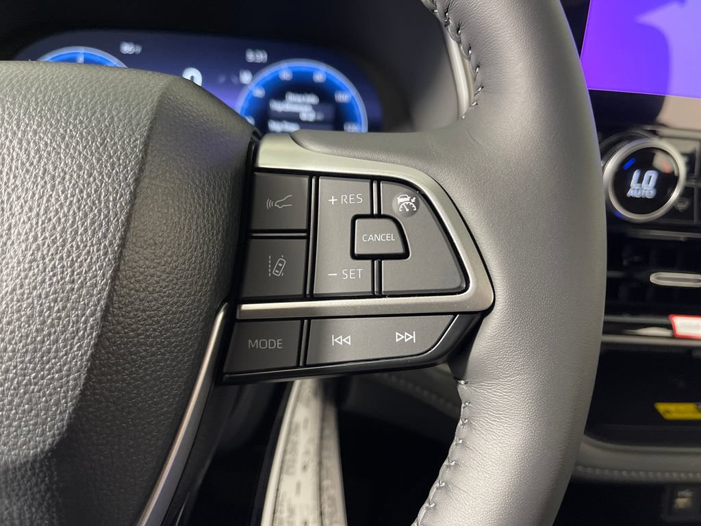 New 2026 Toyota Highlander Limited AWD/4WD image 27
