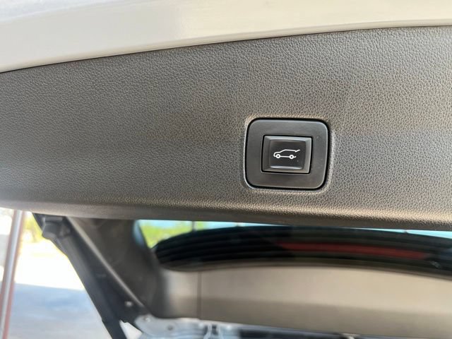 Used 2021 Chevrolet TrailBlazer LT w/ Sun and Liftgate Package FWD image 9