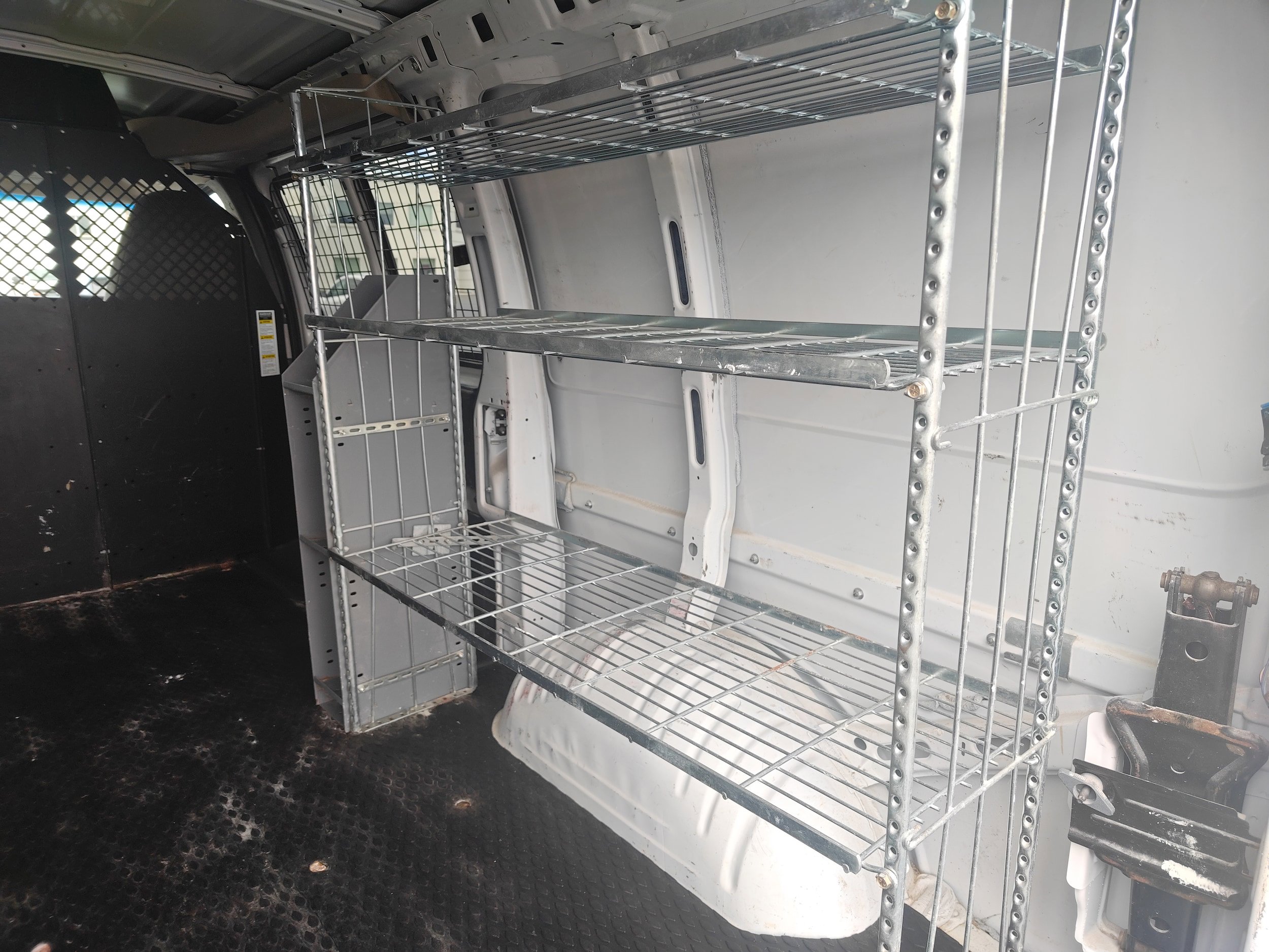 Used 2012 Chevrolet Express 1500 AWD image 14