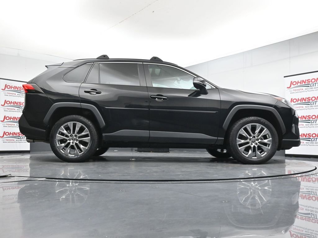 Used 2021 Toyota RAV4 XLE Premium AWD/4WD image 35