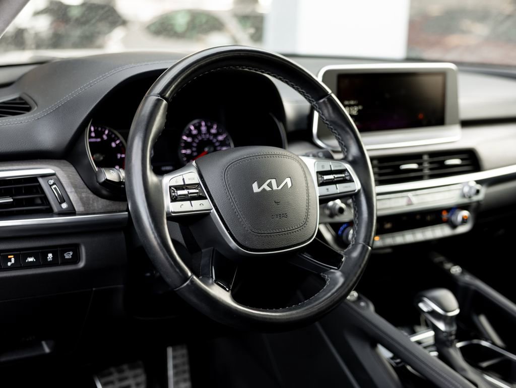 Used 2022 Kia Telluride SX w/ SX Prestige Package image 14