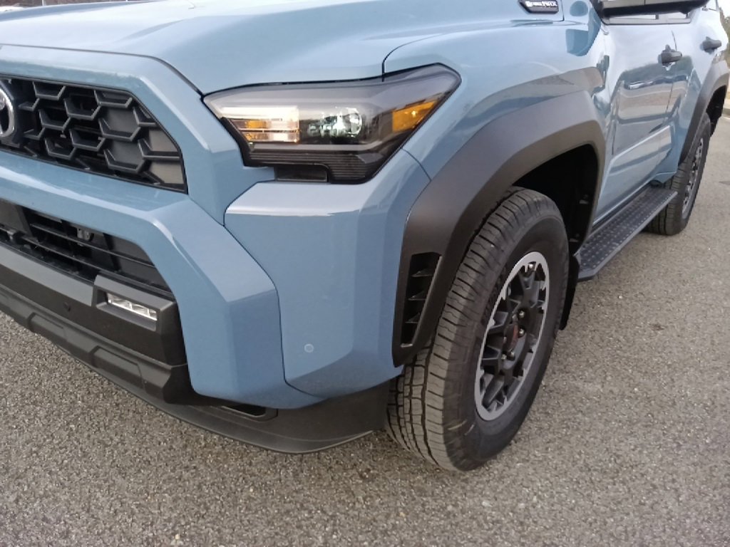 New 2025 Toyota 4Runner TRD Off-Road Premium image 9