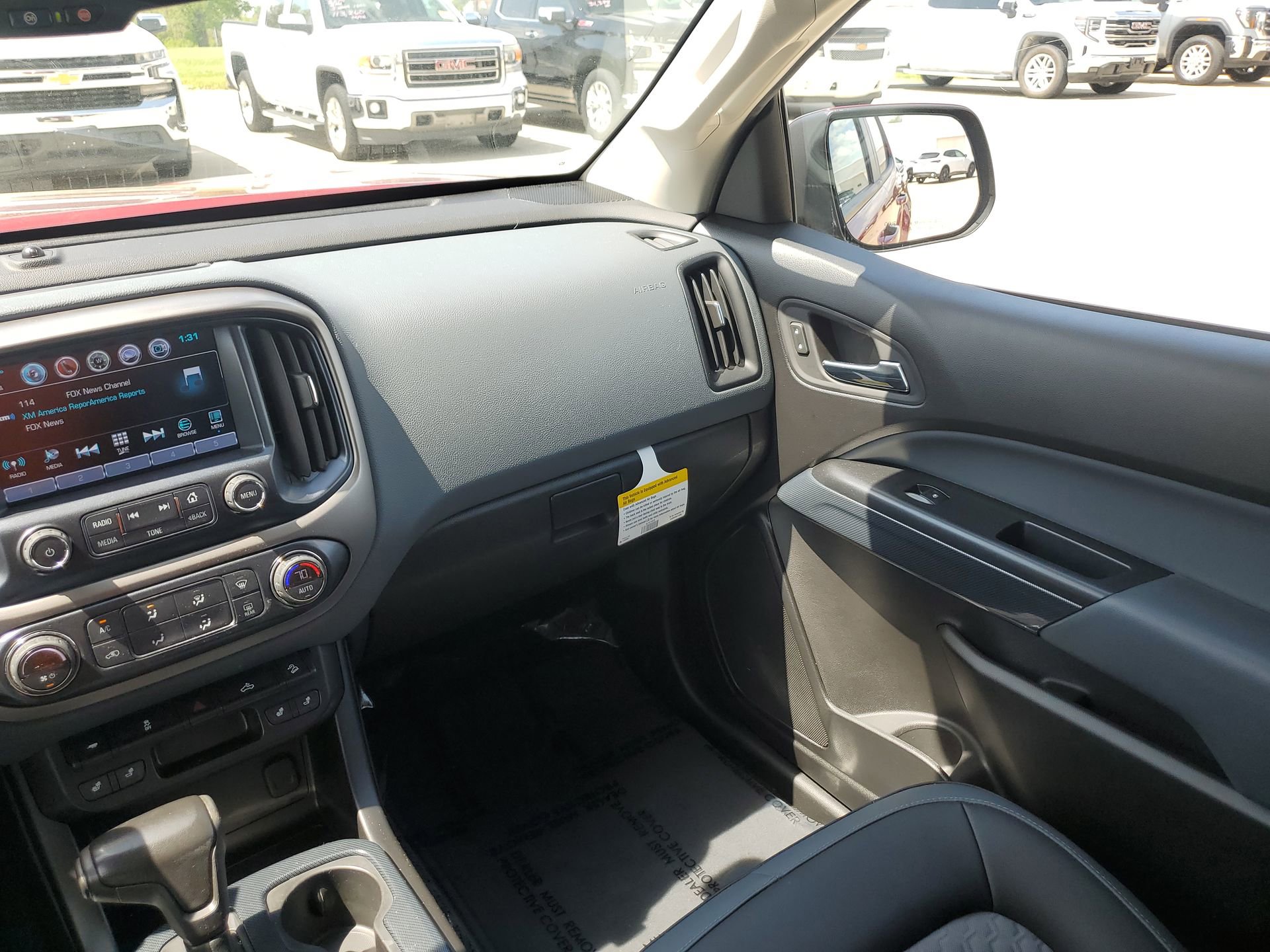 Used 2018 Chevrolet Colorado Z71 AWD/4WD image 11
