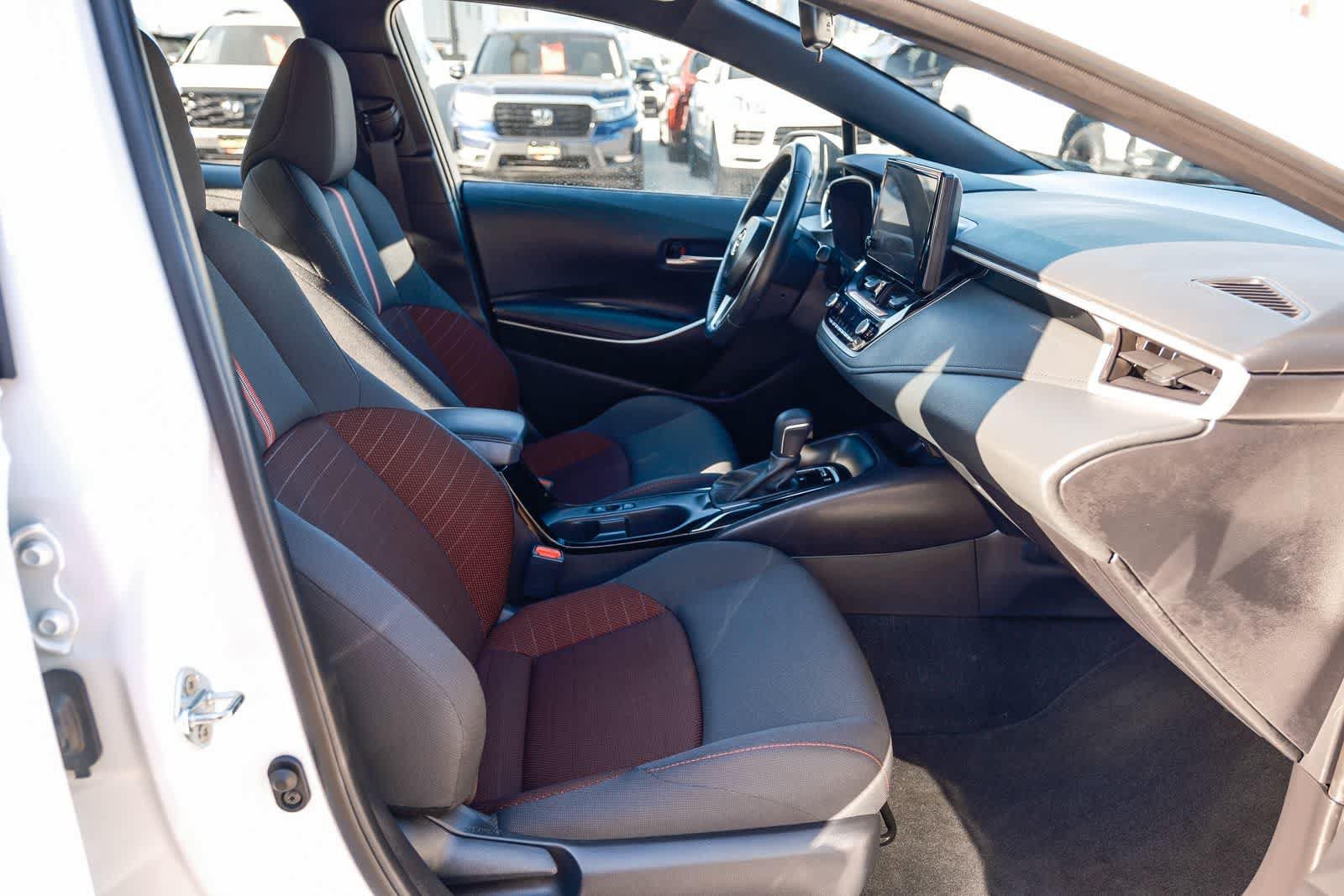 Certified 2025 Toyota Corolla SE w/ Convenience Package FWD image 18