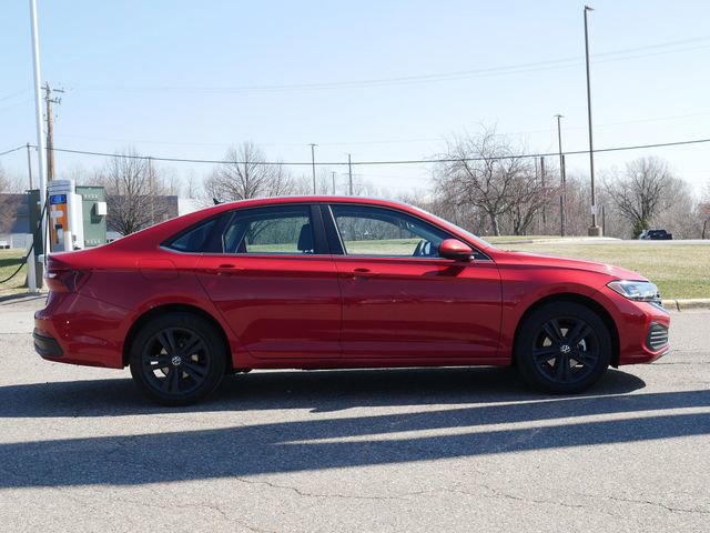 Used 2023 Volkswagen Jetta SE w/ Panoramic Sunroof Package image 8
