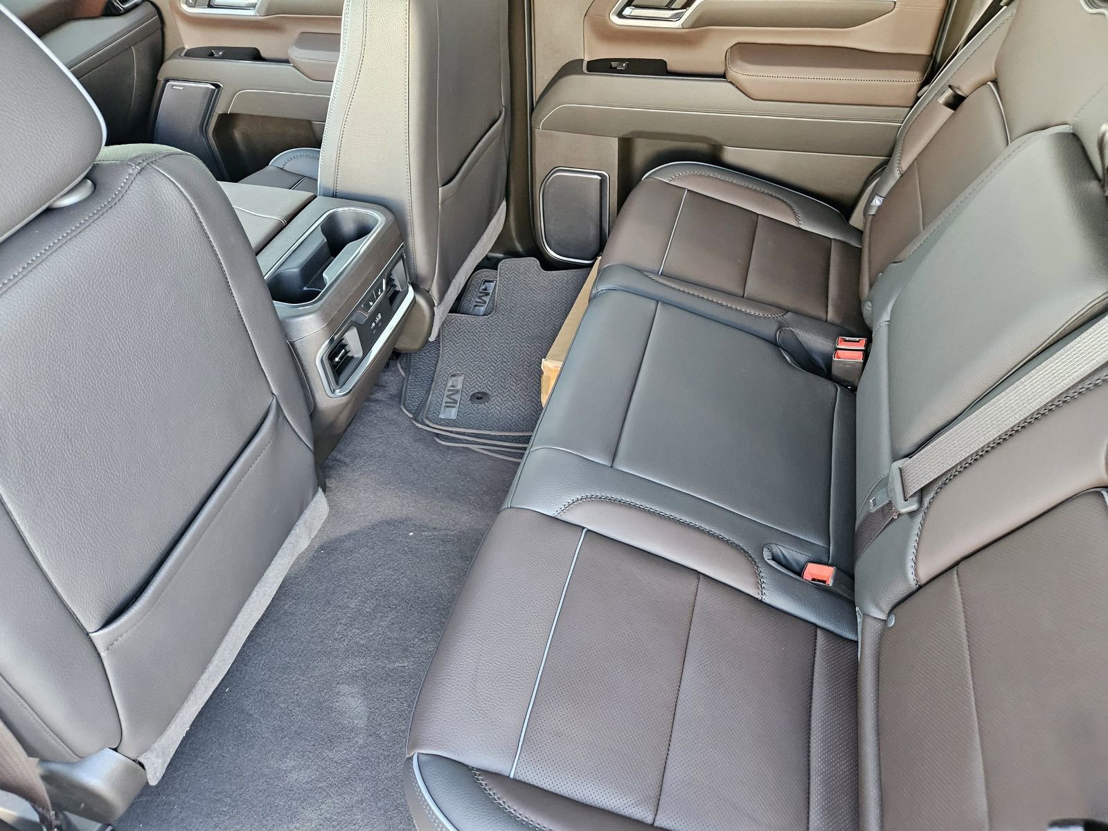 Used 2026 GMC Sierra 2500 Denali w/ Denali Reserve Package image 36