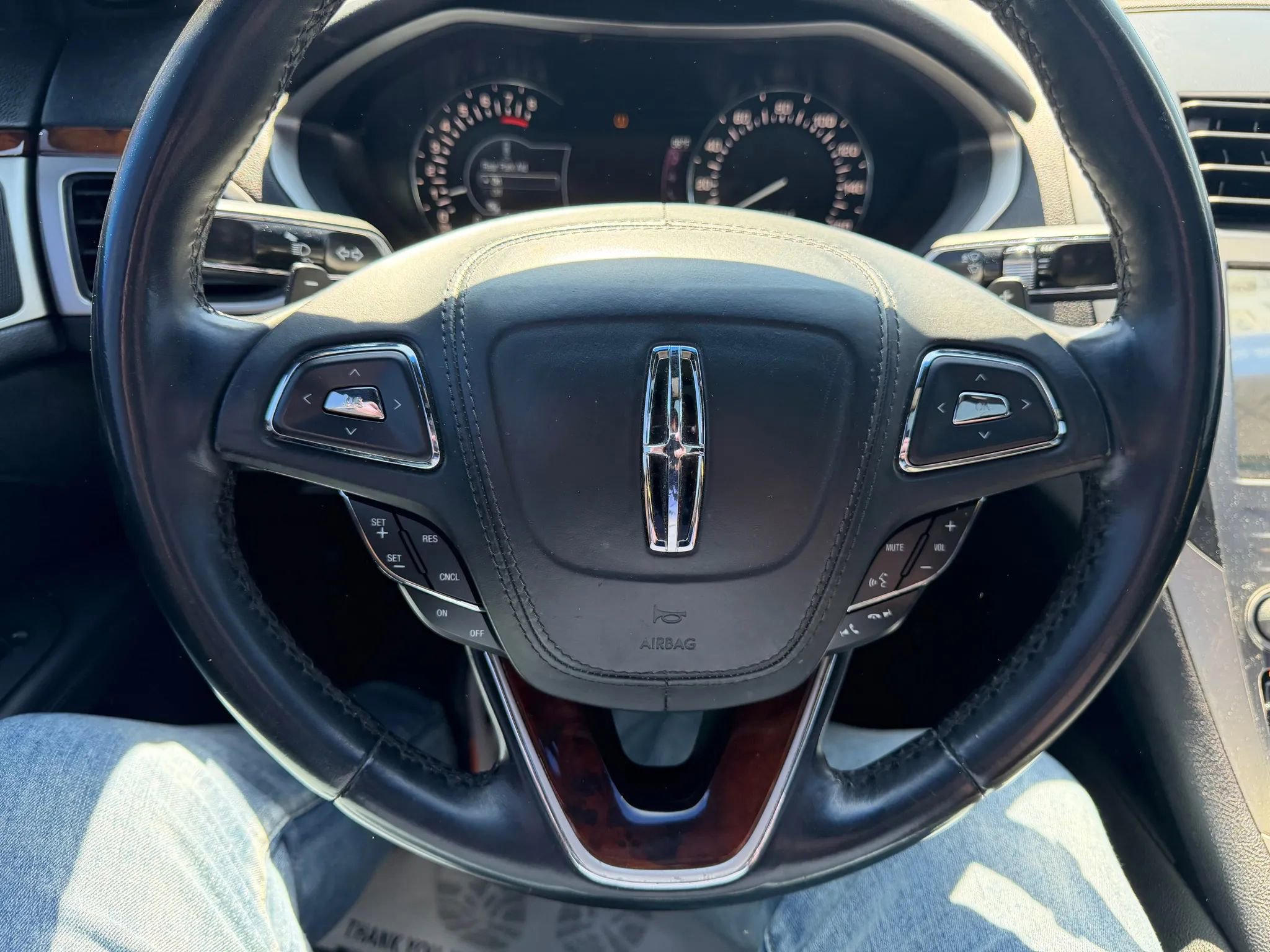 Used 2017 Lincoln MKZ Reserve FWD image 13